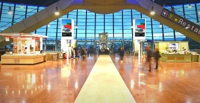 Terminalin içinde güzel bir havaalanı