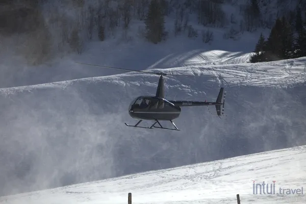 havaalanından kayak merkezine helikopterle transfer