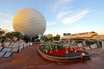 EPCOT Walt Disney World'ün çiçek kompozisyonu