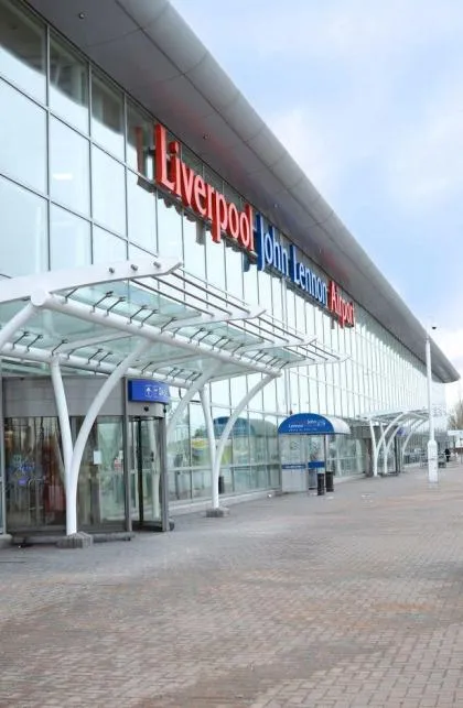 Liverpool Havaalanı