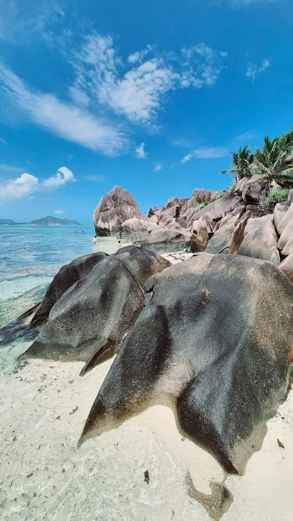 Anse Source d'Argent, La Digue'de granit kayalar ve turkuaz su